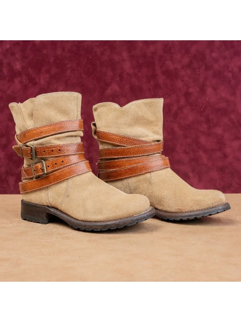 Sendra Women Sand Suede Slip-on Boho Cottage Moto Lug Ankle Boots sz 6